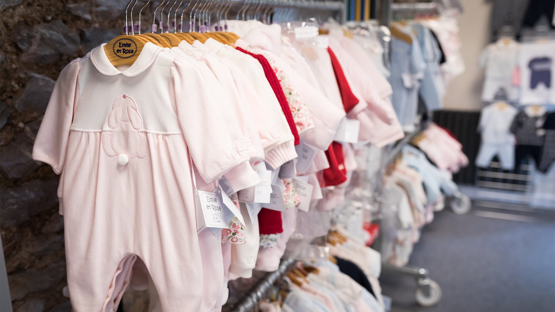 Baby best sale clothing retailers